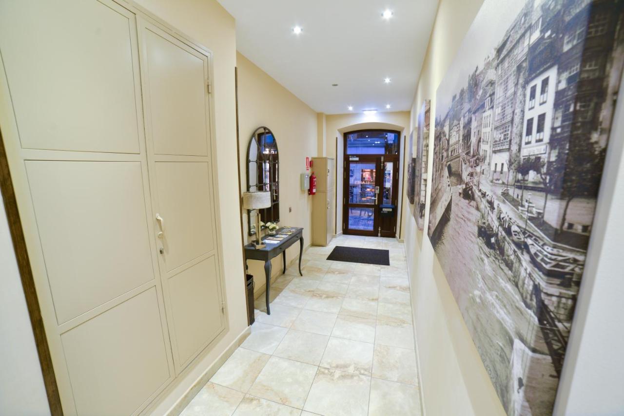Apartamentos Turisticos Llanes Bagian luar foto
