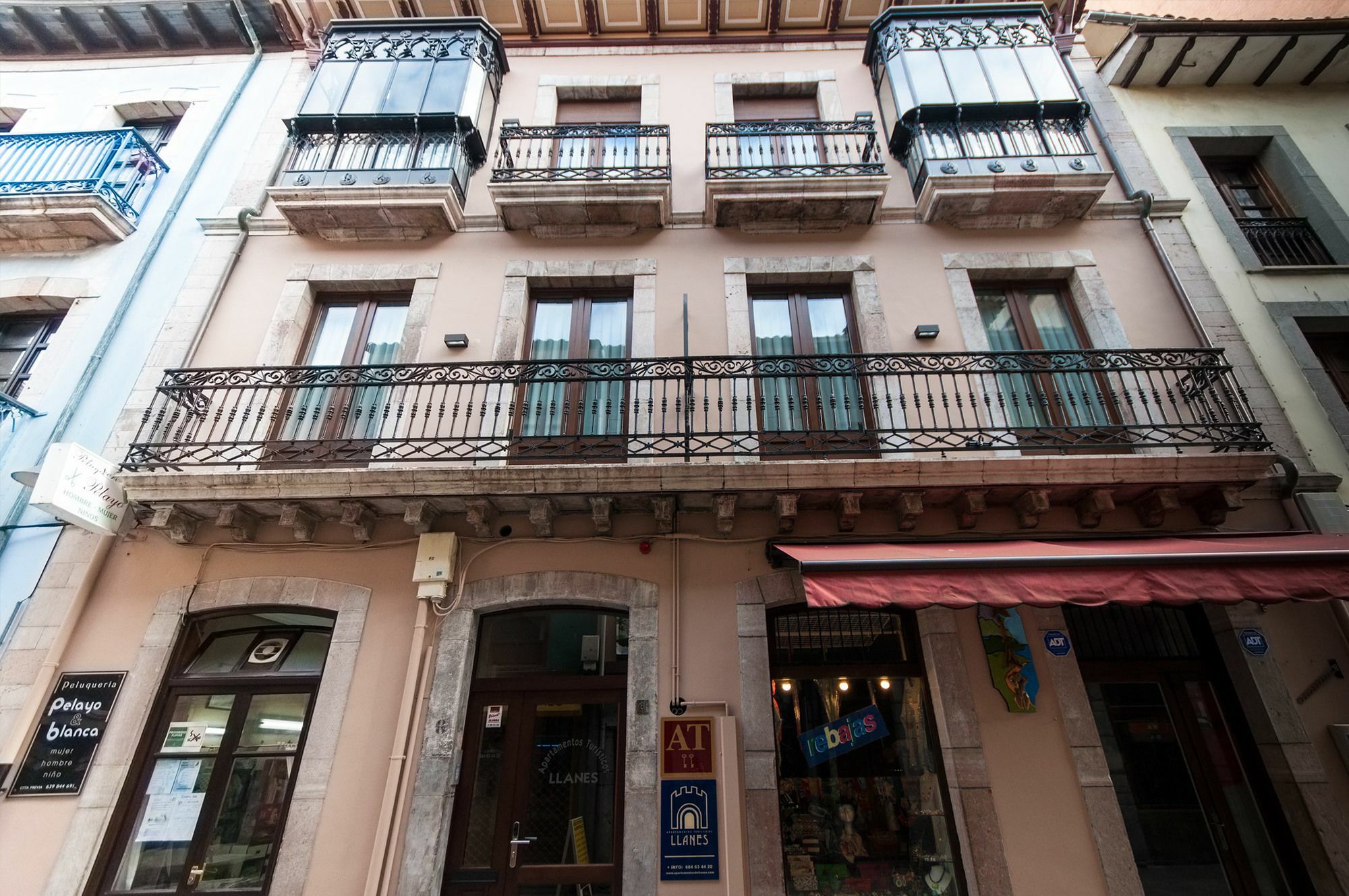 Apartamentos Turisticos Llanes Bagian luar foto