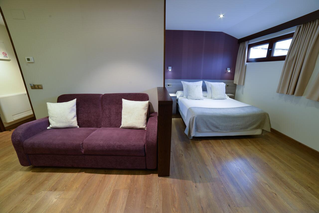 Apartamentos Turisticos Llanes Bagian luar foto