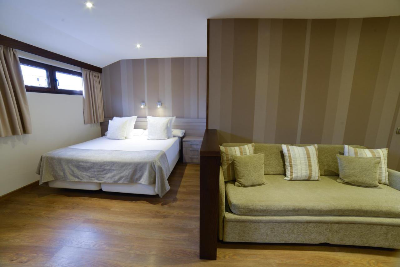 Apartamentos Turisticos Llanes Bagian luar foto