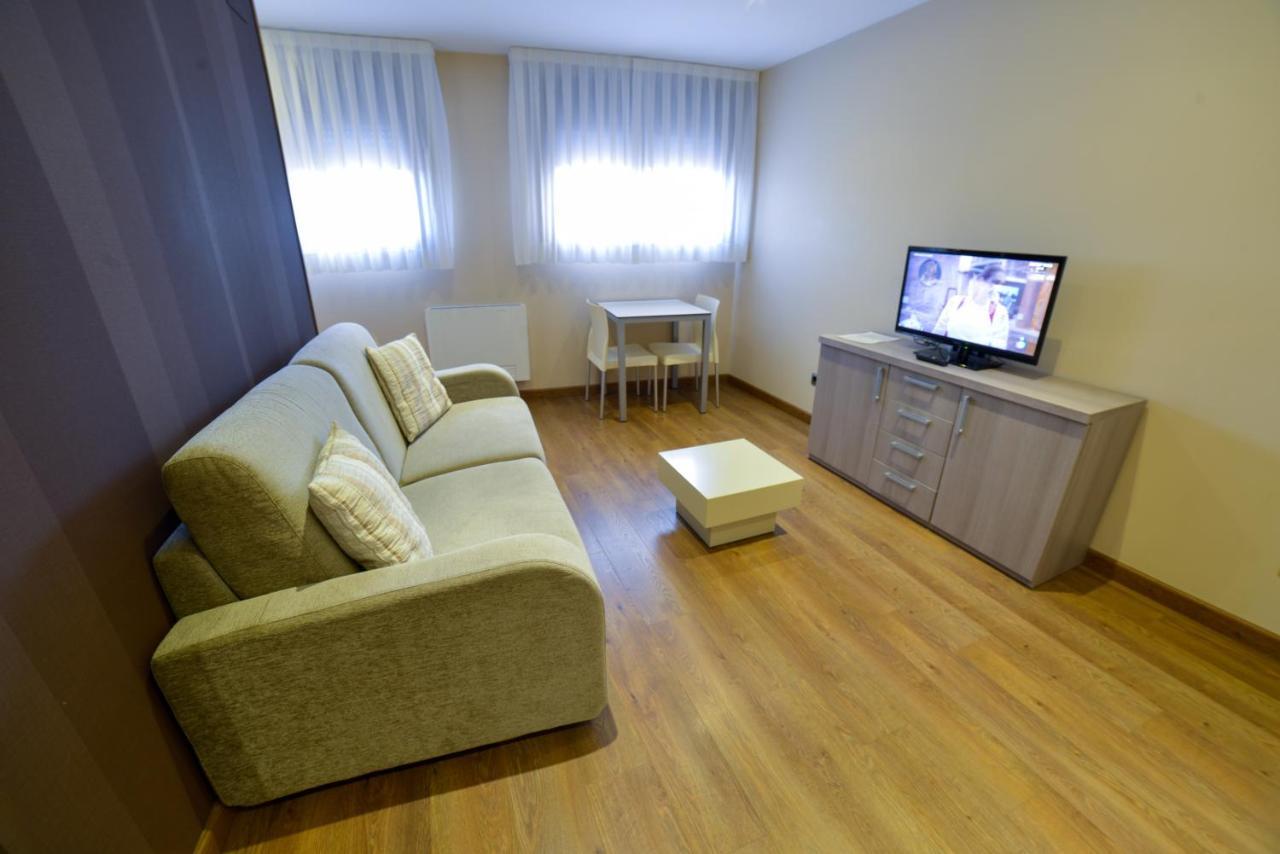 Apartamentos Turisticos Llanes Bagian luar foto
