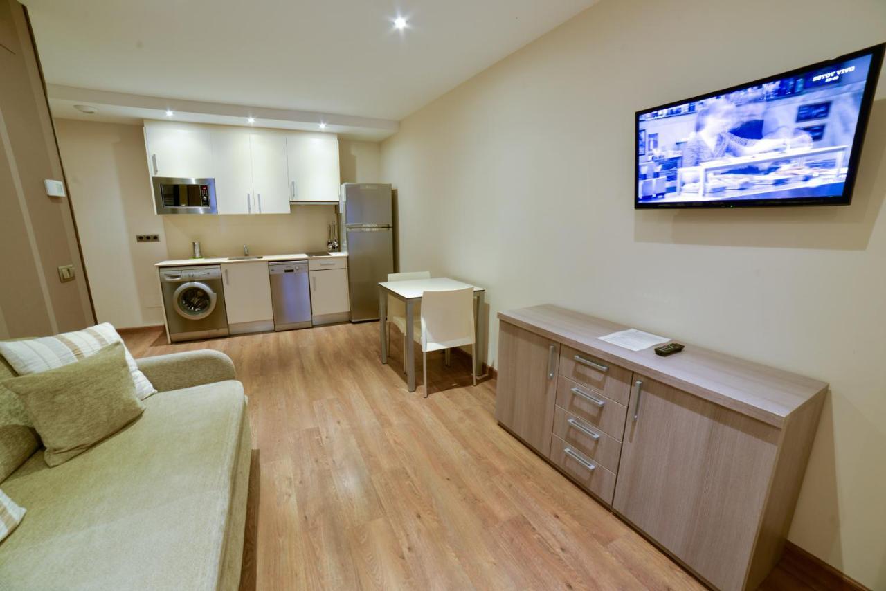 Apartamentos Turisticos Llanes Bagian luar foto